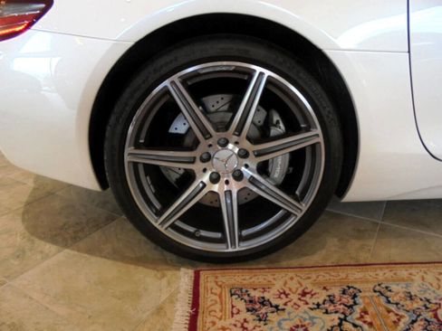 Used 2012 Mercedes-Benz SLS AMG Roadster image 26