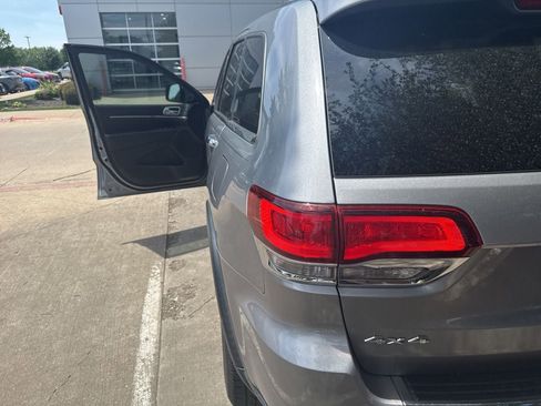 Used 2021 Jeep Grand Cherokee Limited AWD/4WD image 5