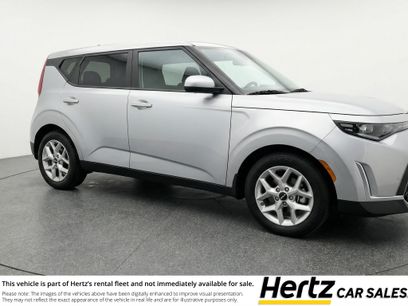 Used 2025 Kia Soul LX w/ LX Technology Package