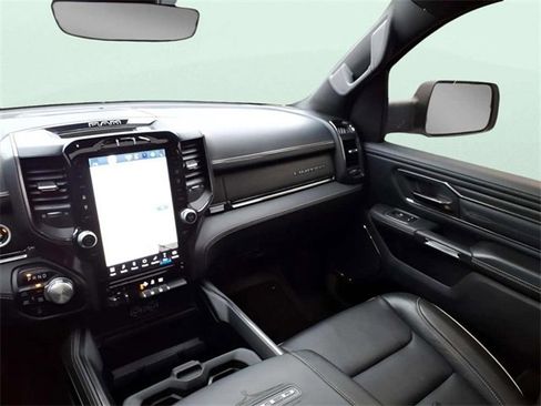 Used 2024 RAM 1500 Limited w/ Body Color Bumper Group image 10