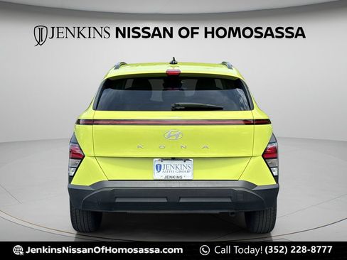 Used 2024 Hyundai Kona SEL FWD image 7