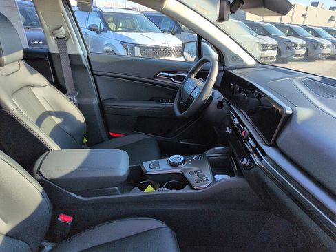 New 2026 Kia Sportage EX image 7