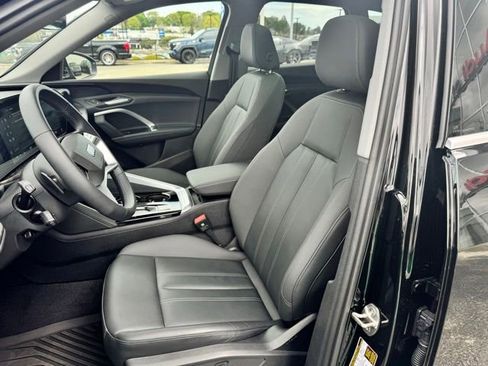 Used 2025 Audi Q5 Premium w/ Convenience Package AWD/4WD image 16