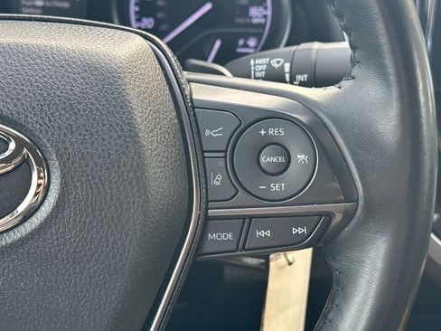 Used 2023 Toyota Camry SE image 28