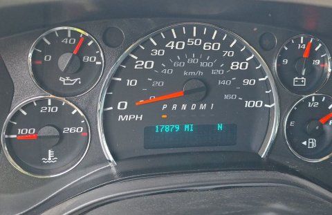 Used 2017 Chevrolet Express 3500 LT w/ LT Preferred Equipment Group RWD image 4