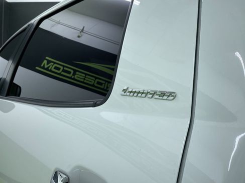 Used 2018 Toyota Tundra Limited w/ Limited Premium Package image 15