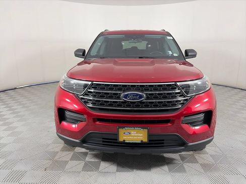 Certified 2022 Ford Explorer XLT AWD/4WD image 2