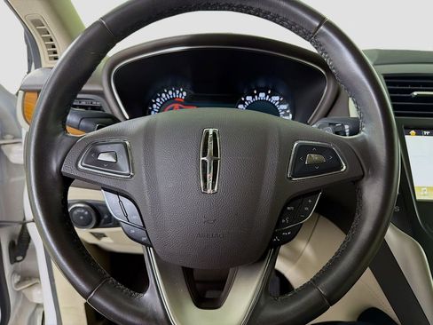 Used 2019 Lincoln MKC Select w/ Select Plus Package image 14