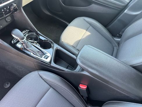 Used 2025 Buick Encore GX Preferred image 39