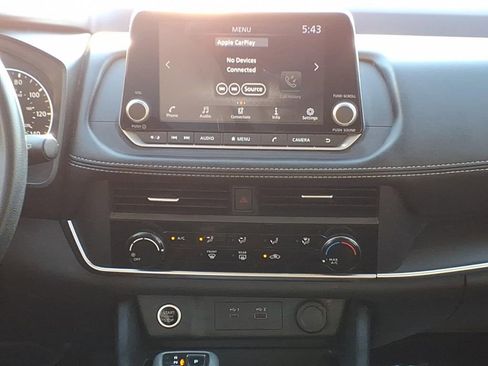 Used 2023 Nissan Rogue S image 14