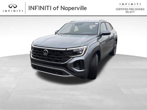 Used 2025 Volkswagen Atlas Cross Sport SE image 1