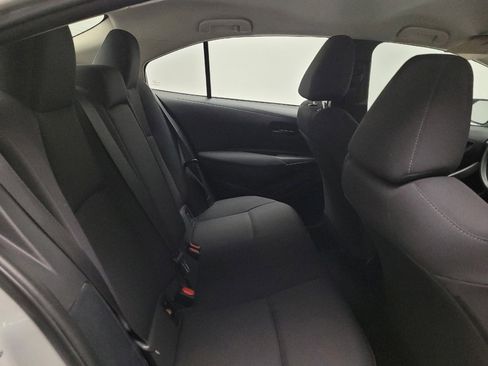Used 2022 Toyota Corolla LE FWD image 19