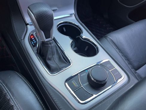 Used 2020 Jeep Grand Cherokee SRT AWD/4WD image 36