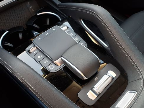 New 2026 Mercedes-Benz GLE 450 4MATIC image 17