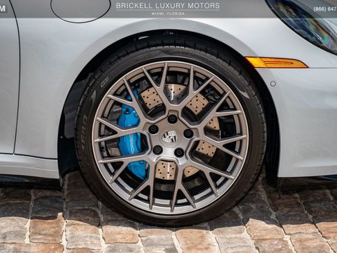 Used 2025 Porsche 911 Carrera RWD image 36