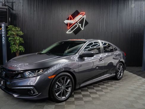 Used 2019 Honda Civic EX image 1