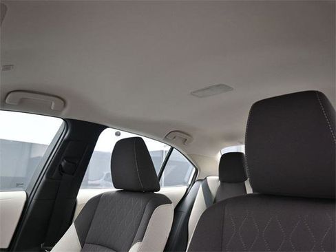 Certified 2026 Toyota Corolla LE image 27