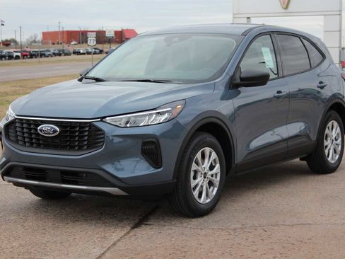 New 2026 Ford Escape Active w/ Tech Pack #1 FWD image 3