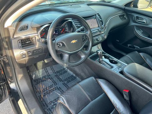 Used 2018 Chevrolet Impala Premier FWD image 17