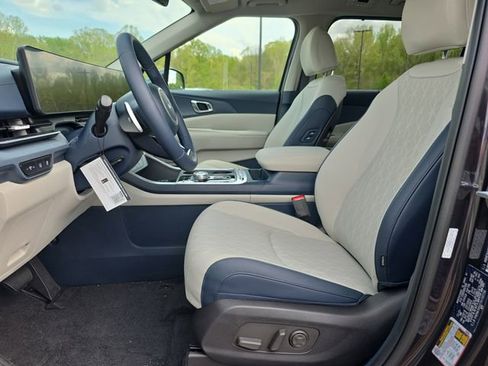 New 2026 Kia Carnival SX FWD image 5