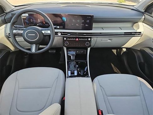 New 2025 Hyundai Tucson SEL image 9