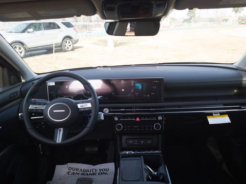 New 2026 Hyundai Tucson Limited AWD/4WD image 17