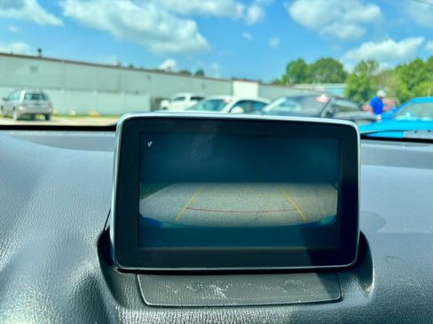 Used 2018 Toyota Yaris iA FWD image 23