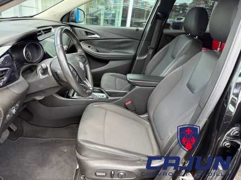 Used 2020 Buick Encore GX Preferred w/ Cold Weather Comfort Package FWD image 8