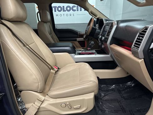 Used 2015 Ford F150 Lariat w/ Equipment Group 502A Luxury AWD/4WD image 20