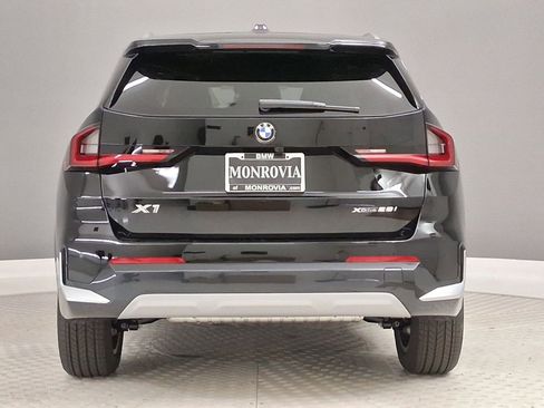 New 2026 BMW X1 xDrive28i w/ Technology Package AWD/4WD image 8