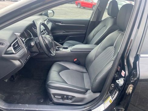 Used 2023 Toyota Camry SE image 16