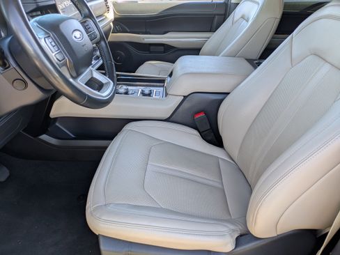 Used 2024 Ford Expedition Max Limited image 20