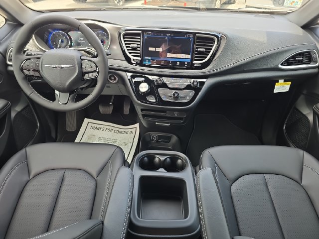 New 2026 Chrysler Pacifica Select w/ S Appearance Package FWD image 9