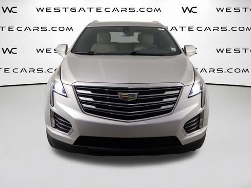 Used 2019 Cadillac XT5 FWD image 2