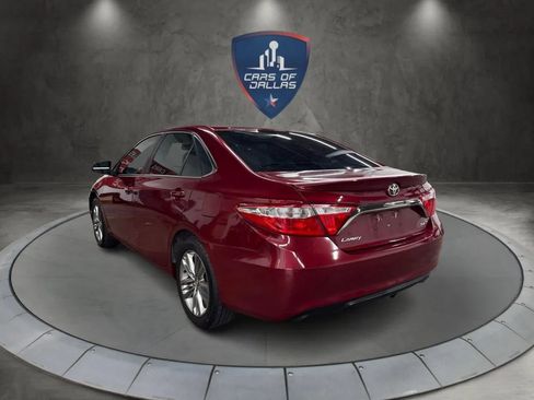 Used 2016 Toyota Camry SE FWD image 3