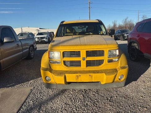 Used 2011 Dodge Nitro Detonator image 2
