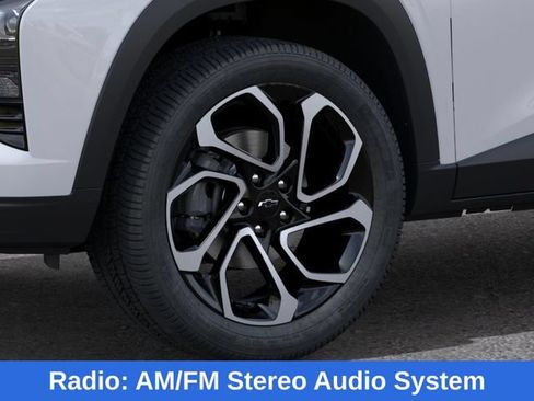 New 2026 Chevrolet Trax RS w/ Sunroof Package FWD image 10