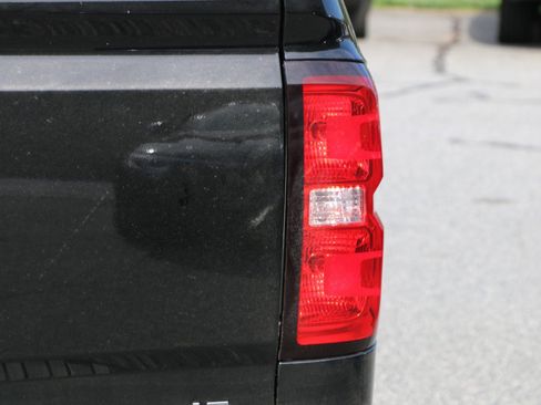 Used 2018 Chevrolet Silverado 1500 LT w/ All Star Edition image 7