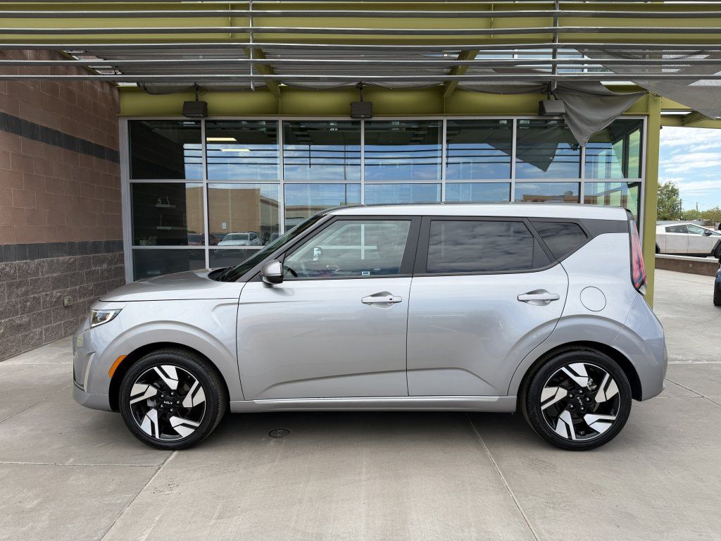 Used 2025 Kia Soul GT-Line w/ GT-Line Technology Package FWD image 7