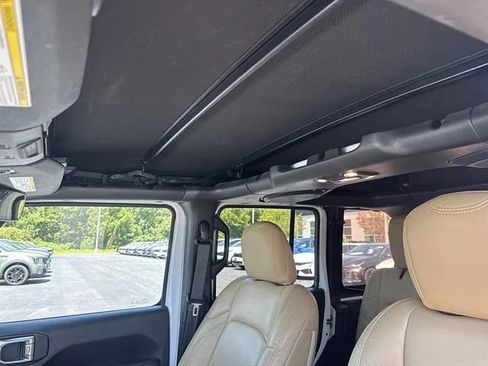 Used 2022 Jeep Wrangler Unlimited Sport AWD/4WD image 13