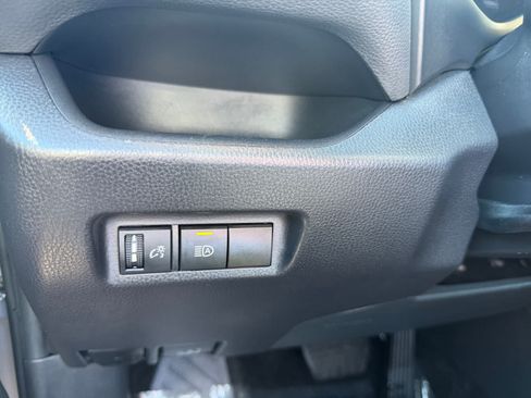 Used 2024 Toyota RAV4 LE AWD/4WD image 24