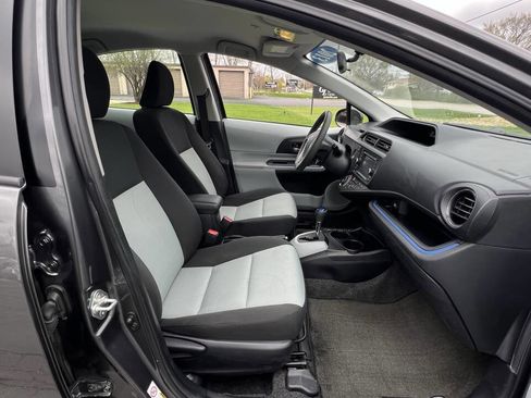 Used 2013 Toyota Prius C Three image 25