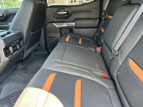 Used 2020 GMC Sierra 1500 AT4 w/ AT4 Premium Package AWD/4WD image 16