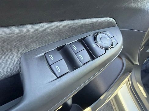 Certified 2025 Buick Envista Preferred image 19