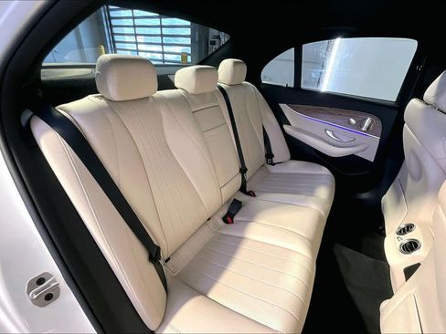 Used 2023 Mercedes-Benz E 350 4MATIC Sedan image 20