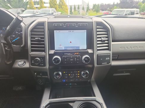 Used 2020 Ford F350 Platinum w/ Tremor Off-Road Package AWD/4WD image 24