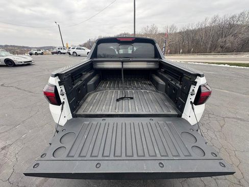 Used 2023 Hyundai Santa Cruz SEL Premium image 9