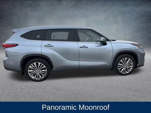 Used 2023 Toyota Highlander Platinum image 7