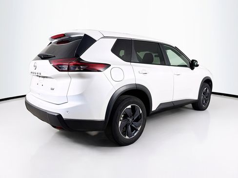 Used 2024 Nissan Rogue SV FWD image 30