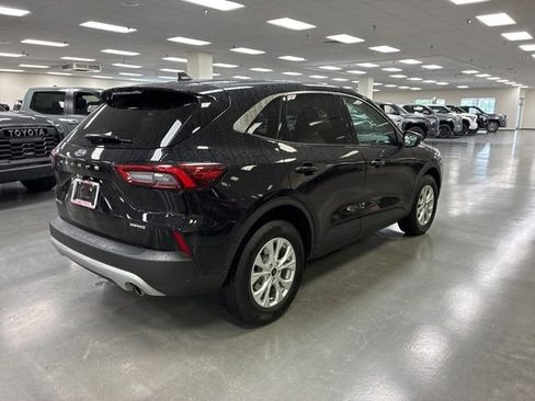 Used 2023 Ford Escape Active AWD/4WD image 7